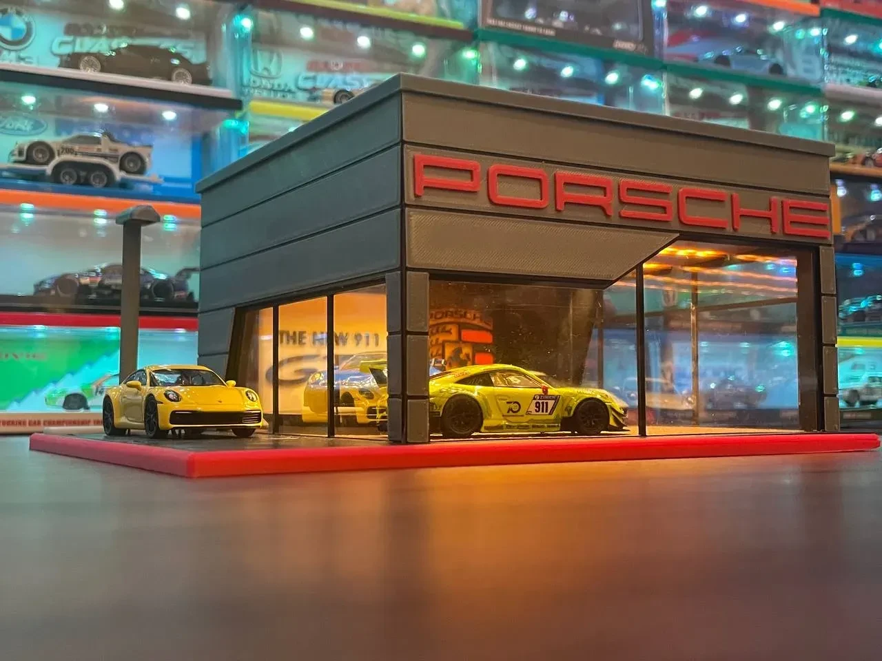 Porsche Showroom (1_64 Car Showroom, Generic Variant Included)