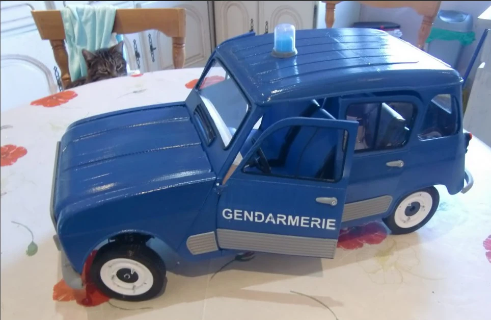 Renault 4