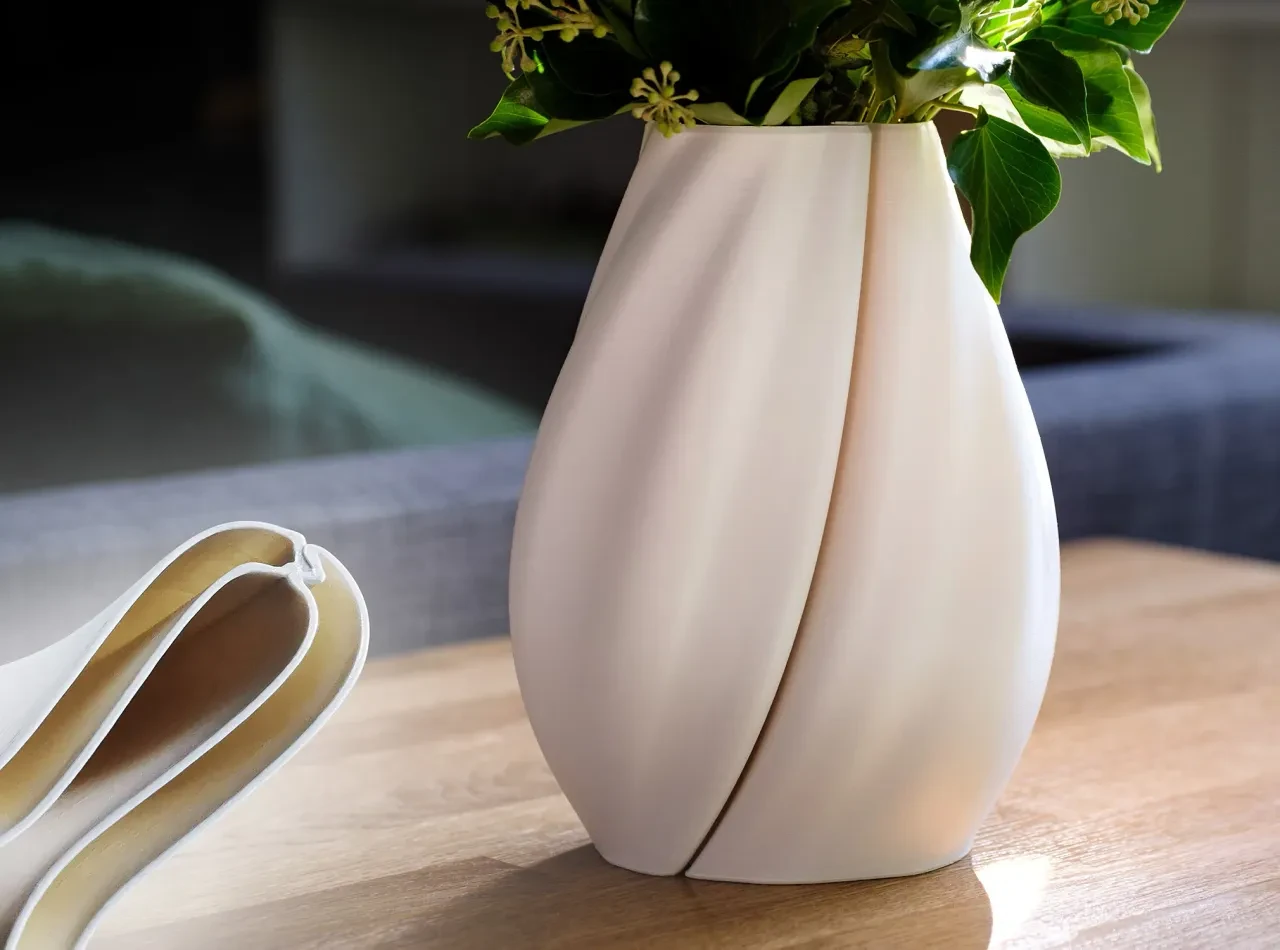 Silky Crease Vase