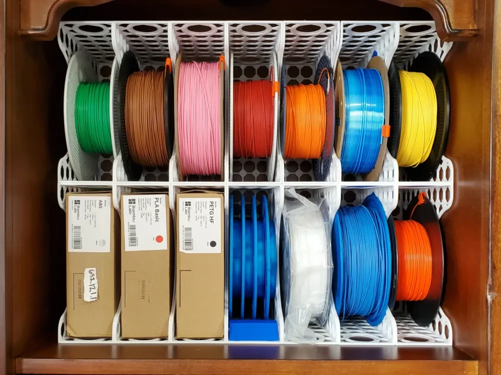Almacenamiento de filamento vertical apilable